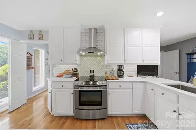 3650 Foxboro Lane NE, Hickory, NC 28601 - Photo 19