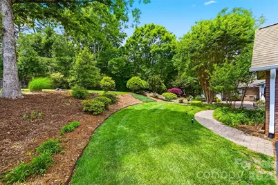 3650 Foxboro Lane NE, Hickory, NC 28601 - Photo 37