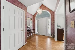 3650 Foxboro Ln NE, Hickory, NC 28601 - Photo 3