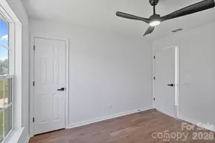 10410 Roundleaf Dr, Charlotte, NC 28213 - Photo 33