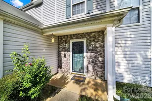 10541 Haddington Dr NW, Charlotte, NC 28269 - Photo 7
