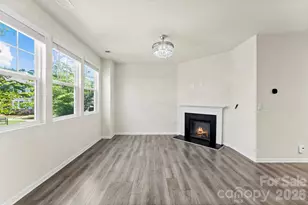 11010 Chalkbark Ln, Charlotte, NC 28262 - Photo 5