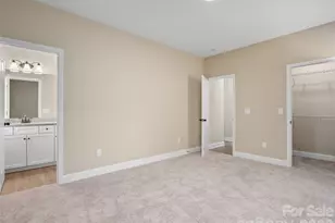 373 Barefoot Rdg, Clyde, NC 28721 - Photo 19