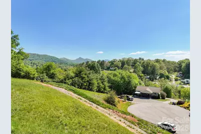 373 Barefoot Ridge, Clyde, NC 28721 - Photo 5