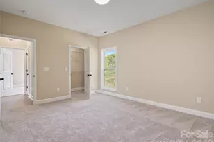 373 Barefoot Rdg, Clyde, NC 28721 - Photo 17
