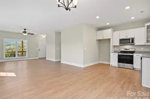 373 Barefoot Rdg, Clyde, NC 28721 - Photo 13