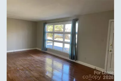 634 23rd Avenue NE, Hickory, NC 28601 - Photo 3