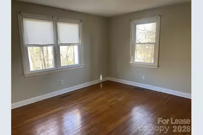 634 23rd Avenue NE, Hickory, NC 28601 - Photo 11