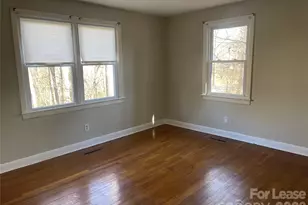 634 23rd Ave NE, Hickory, NC 28601 - Photo 11