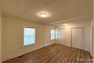 1907 E Elm St, Gastonia, NC 28054 - Photo 7