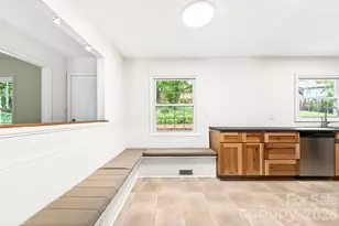 34 Wolfe Cove Rd, Asheville, NC 28804 - Photo 19
