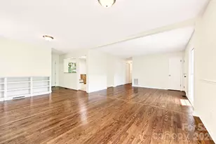 34 Wolfe Cove Rd, Asheville, NC 28804 - Photo 5
