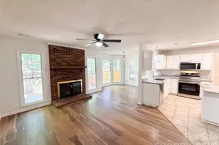 13622 Tynecastle Ln, Matthews, NC 28105 - Photo 11