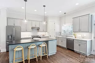 3030 Attaberry Dr, Charlotte, NC 28205 - Photo 11