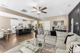 9527 Spurwig Ct, Charlotte, NC 28278 - Photo 13