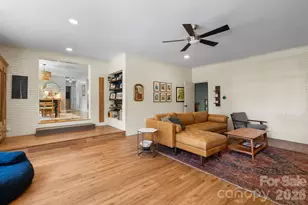 343 Oakview Park Rd, Asheville, NC 28803 - Photo 17