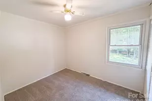 1508 W Colonial Dr, Salisbury, NC 28144 - Photo 9