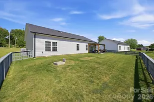 120 Elmwood Rd, Statesville, NC 28625 - Photo 35