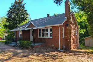 205 Sunrise Ave, Mount Gilead, NC 27306 - Photo 1