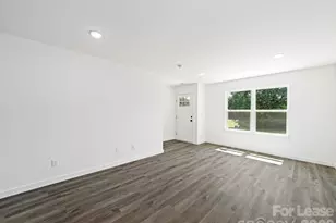 2753 34th St Pl NE, Hickory, NC 28601 - Photo 9
