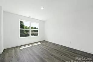 2753 34th St Pl NE, Hickory, NC 28601 - Photo 17
