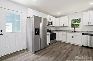 2753 34th St Pl NE, Hickory, NC 28601 - Photo 15