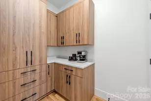 2026 Washington Ave, Charlotte, NC 28216 - Photo 11