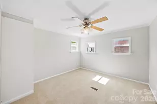 709 A St, Bessemer City, NC 28016 - Photo 9