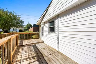 709 A St, Bessemer City, NC 28016 - Photo 17