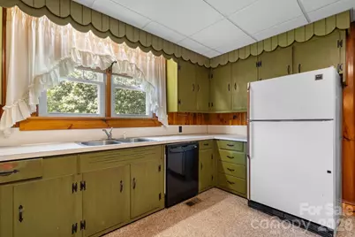 207 W Main Street, Maiden, NC 28650 - Photo 11