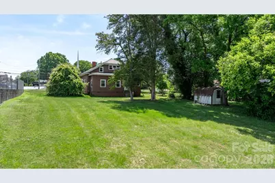 207 W Main Street, Maiden, NC 28650 - Photo 37