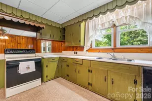 207 W Main St, Maiden, NC 28650 - Photo 15