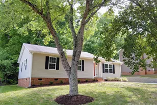 3400 New Hampshire Dr, Charlotte, NC 28227 - Photo 3