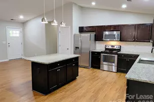3400 New Hampshire Dr, Charlotte, NC 28227 - Photo 5