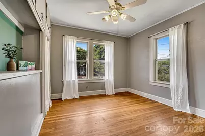 220 W 8th Street, Newton, NC 28658 - Photo 19