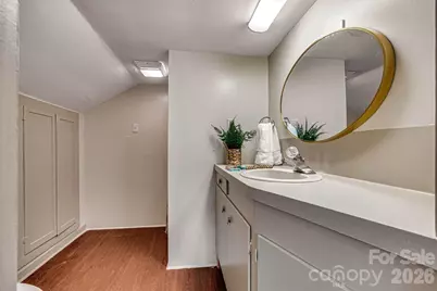 220 W 8th Street, Newton, NC 28658 - Photo 25