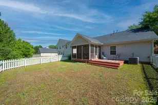 1110 Newfound Hollow Dr, Charlotte, NC 28214 - Photo 29