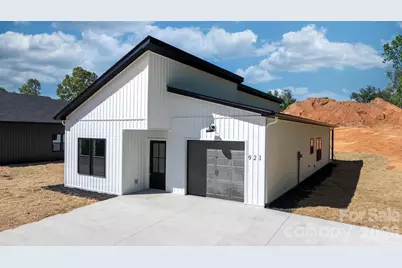 921 Overlook Drive SW #5, Lenoir, NC 28645 - Photo 1