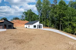 921 Overlook Dr SW, Lenoir, NC 28645 - Photo 27