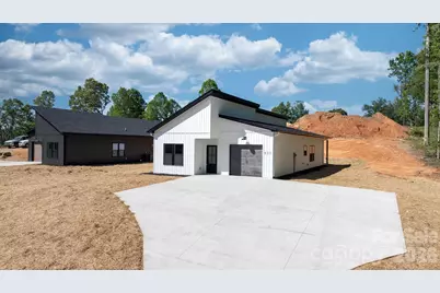 921 Overlook Drive SW, Lenoir, NC 28645 - Photo 33