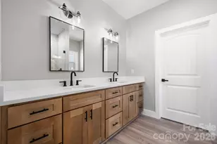 921 Overlook Dr SW, Lenoir, NC 28645 - Photo 15
