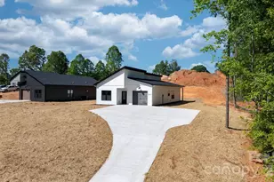 921 Overlook Dr SW, Lenoir, NC 28645 - Photo 29