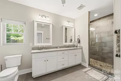646 13th Avenue Place NW, Hickory, NC 28601 - Photo 15