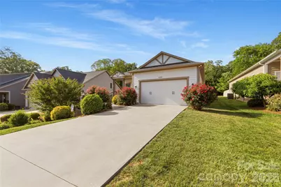 646 13th Avenue Place NW, Hickory, NC 28601 - Photo 35