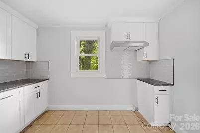 912 S Center Street, Hickory, NC 28602 - Photo 11