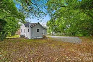 912 S Center St, Hickory, NC 28602 - Photo 25
