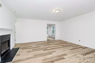 1215 McAllister Dr, Charlotte, NC 28216 - Photo 5