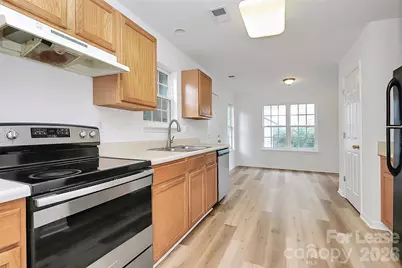 1215 McAllister Drive, Charlotte, NC 28216 - Photo 15