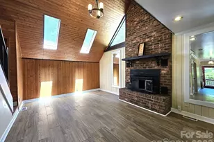 21021 Entrada Dr, Cornelius, NC 28031 - Photo 5