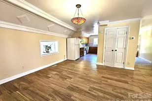21021 Entrada Dr, Cornelius, NC 28031 - Photo 7